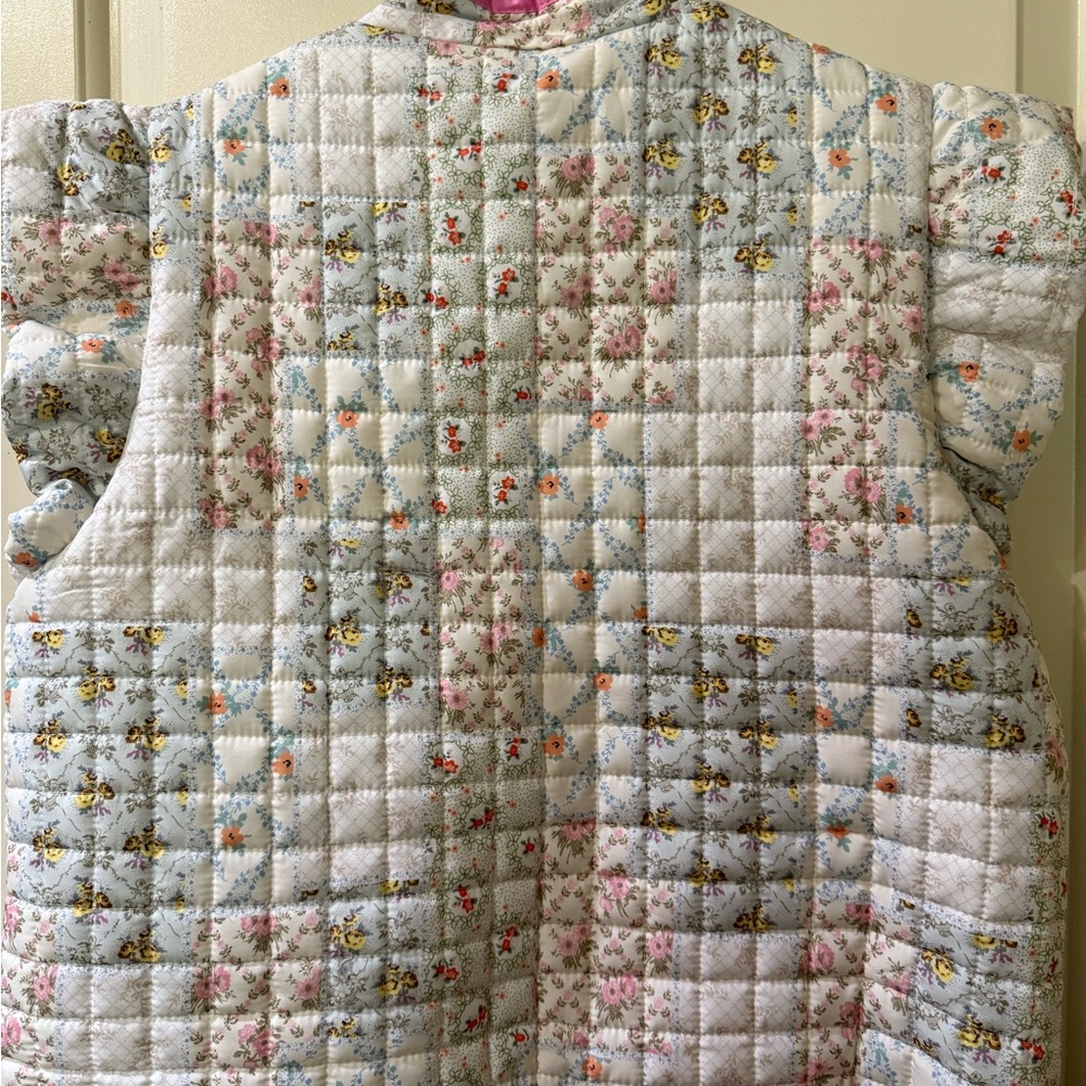 Main Strip Quilted Floral Vest - Picture 3 of 5